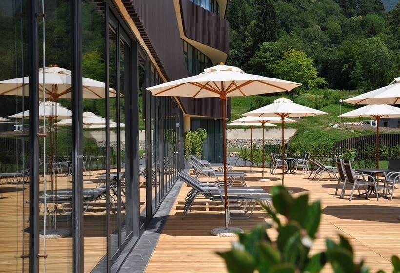 هتل Lambergh Château &