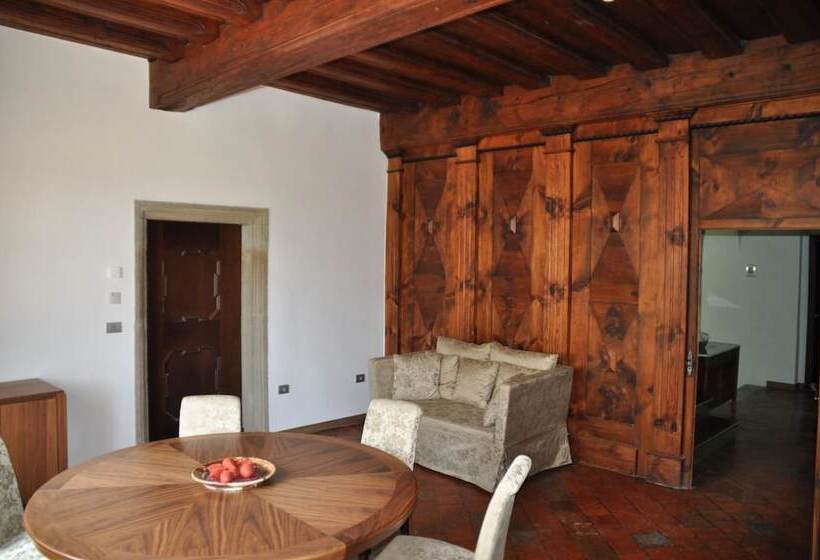 هتل Lambergh Château &