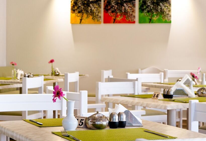 Lindos White Hotel & Suites