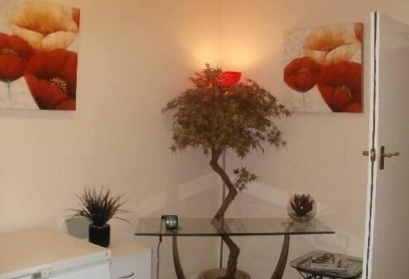 Отель London Heathrow Guesthouse