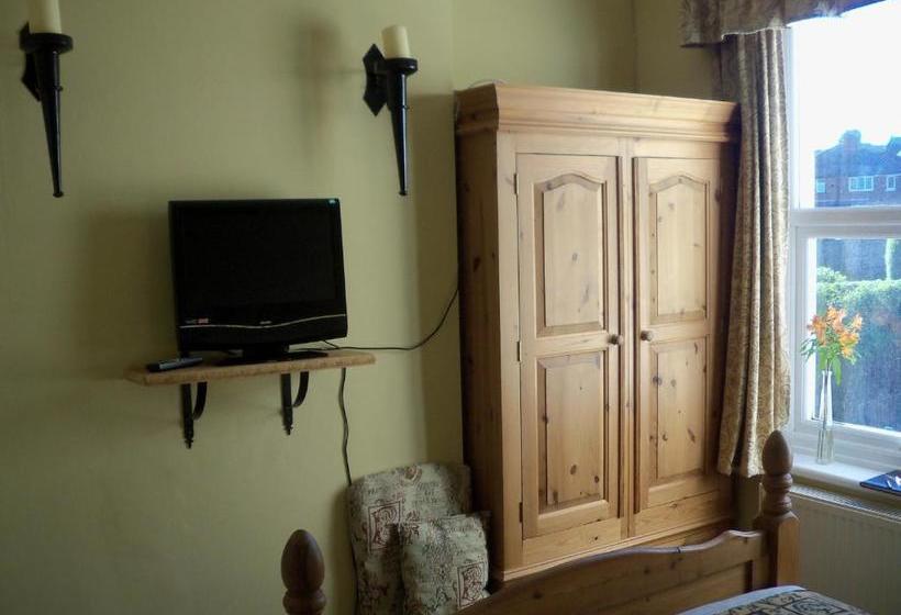 Отель Minstrel's Rest