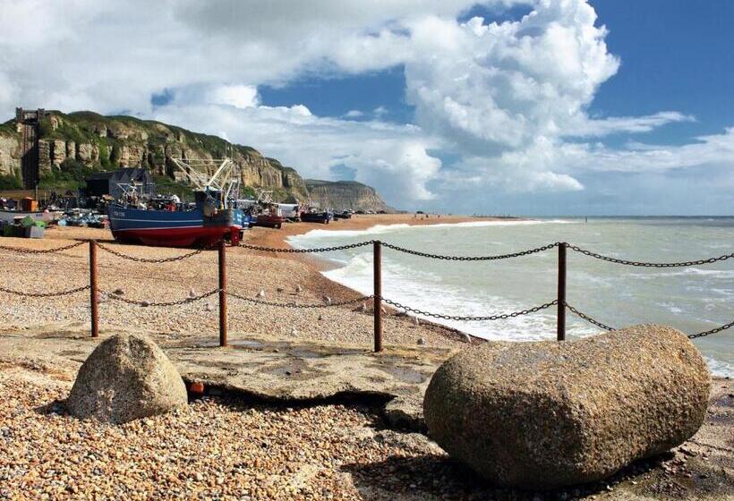 Отель Northrise Retreat