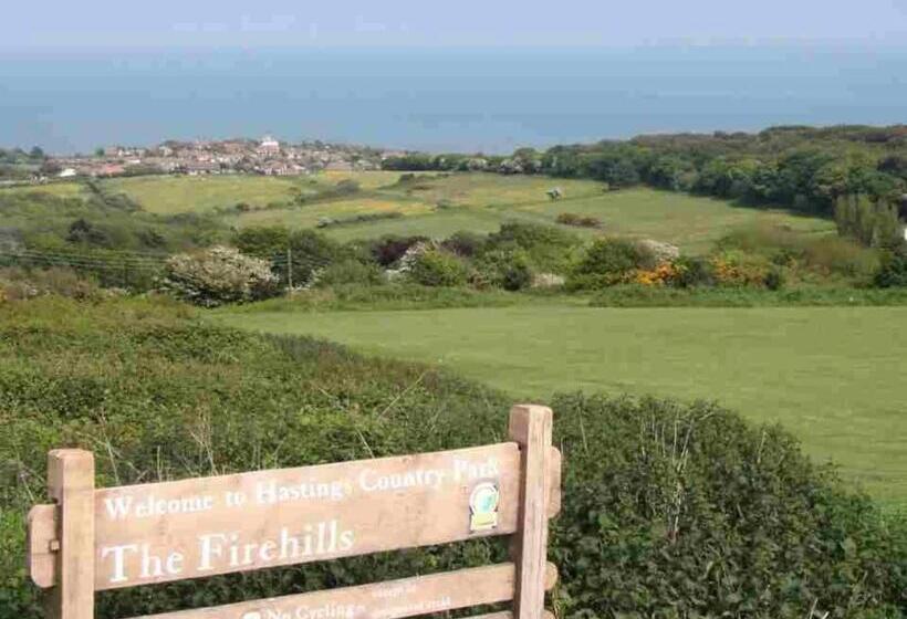 Отель Northrise Retreat