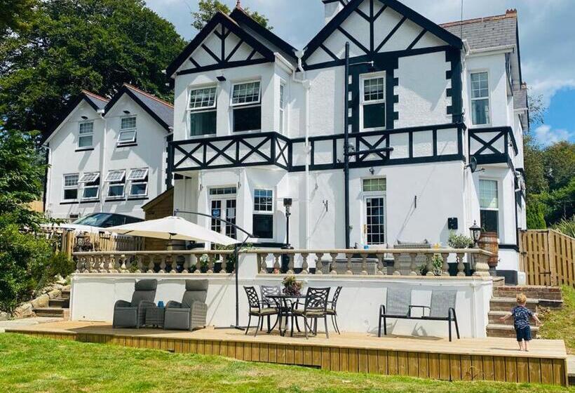 Отель Northrise Retreat