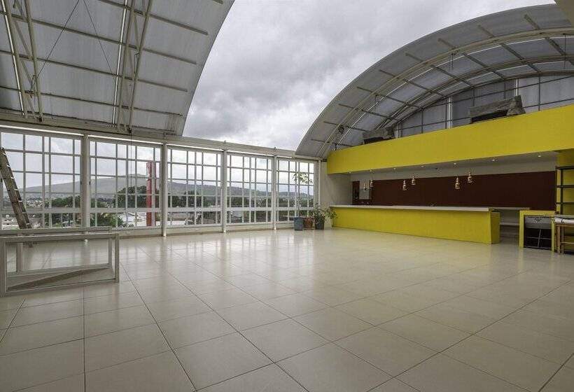 فندق Capital O Oaxaca Guest