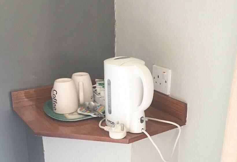 ホテル Olivers Guest House