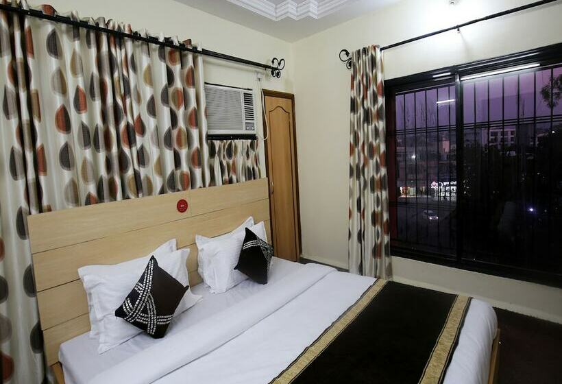 ホテル Oyo 10416 Near Central Bus Stand