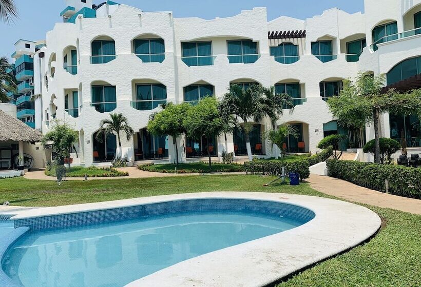 Playa Caracol Hotel & Spa