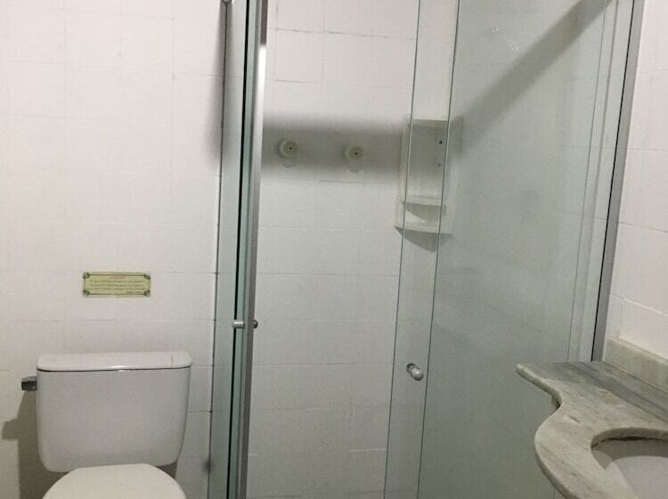 בית מלון כפרי Pousada Saint Germain