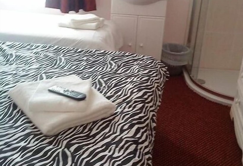 فندق Priory Guest House