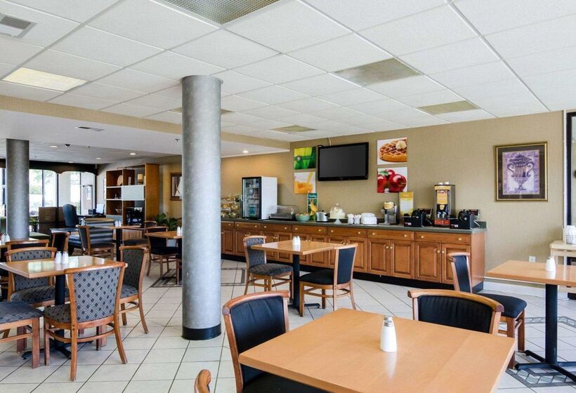 בית מלון כפרי Quality Inn Troutville  Roanoke North