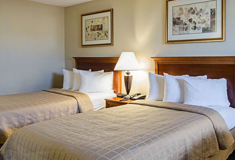 בית מלון כפרי Quality Inn Troutville  Roanoke North