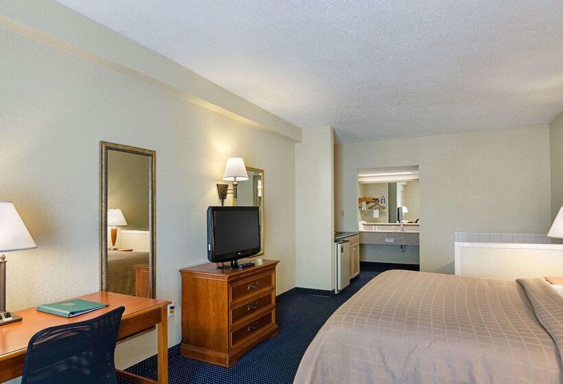 בית מלון כפרי Quality Inn Troutville  Roanoke North