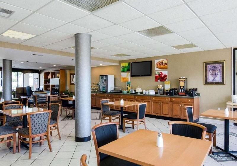 בית מלון כפרי Quality Inn Troutville  Roanoke North