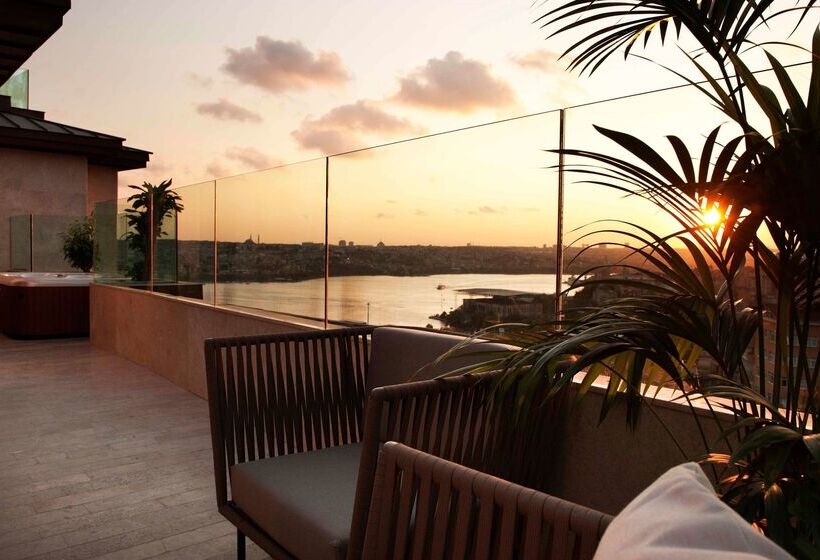 Radisson Blu Hotel Istanbul Pera