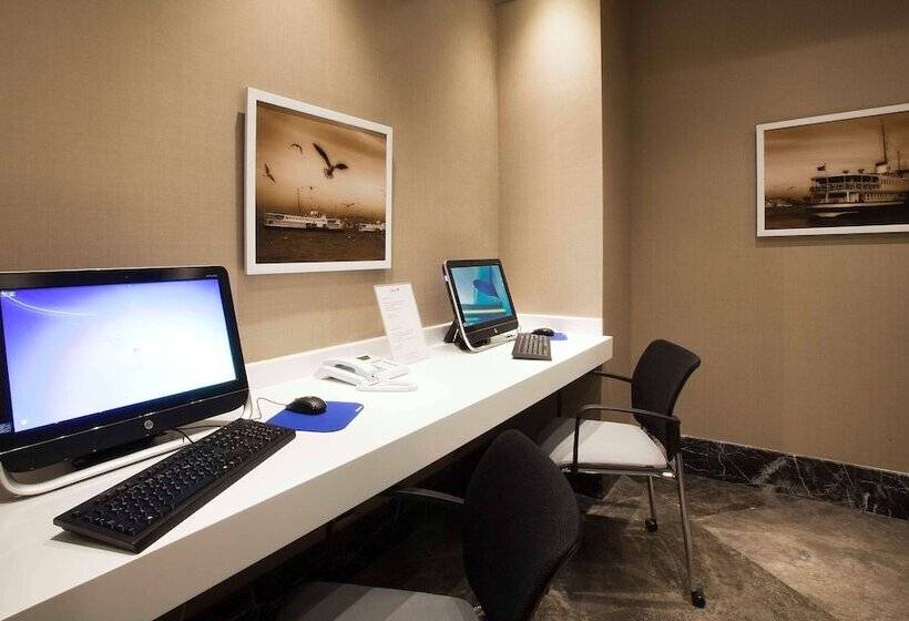 Radisson Blu Hotel Istanbul Pera