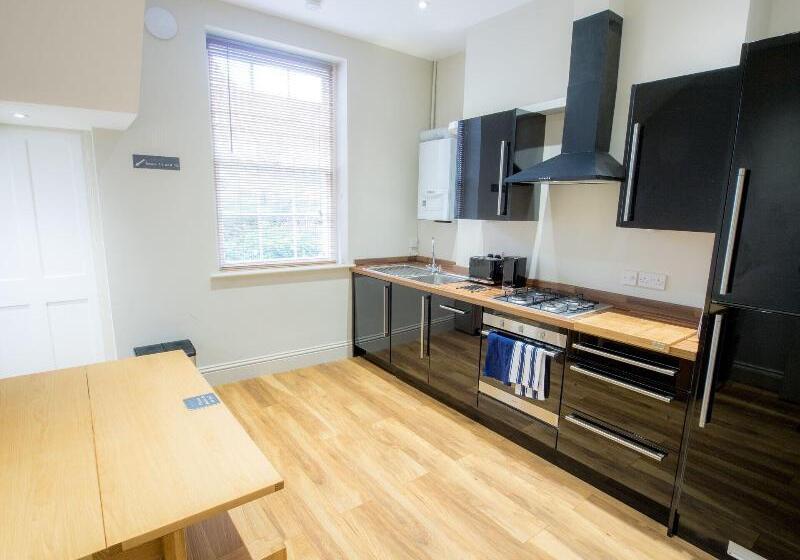 호텔 Regency House