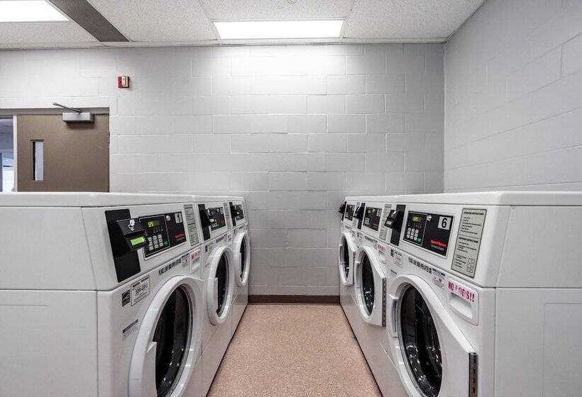 酒店 Residence & Conference Centre  Niagaraonthelake