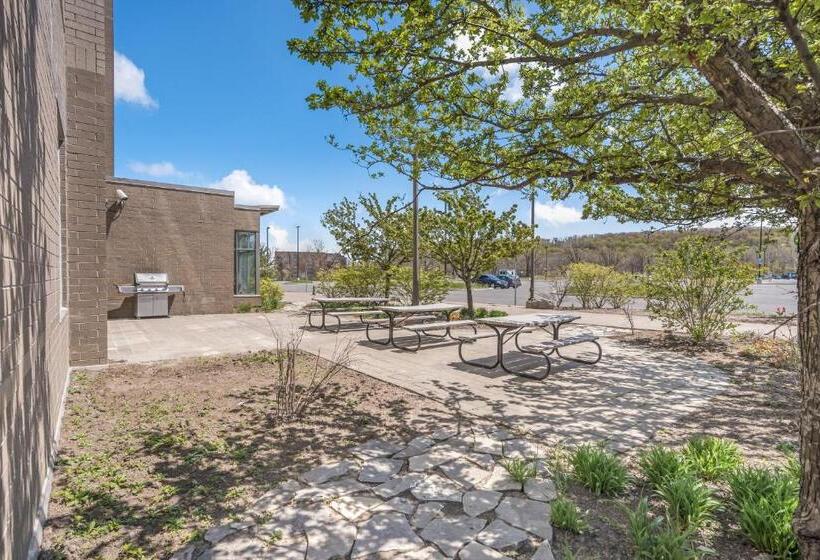 酒店 Residence & Conference Centre  Niagaraonthelake