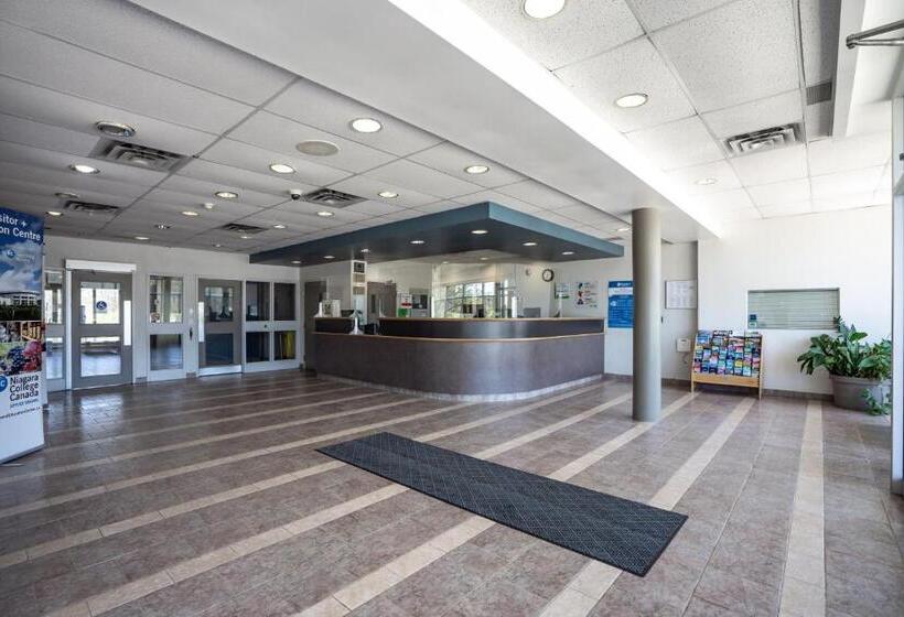 酒店 Residence & Conference Centre  Niagaraonthelake