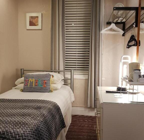 Отель Rock Dene