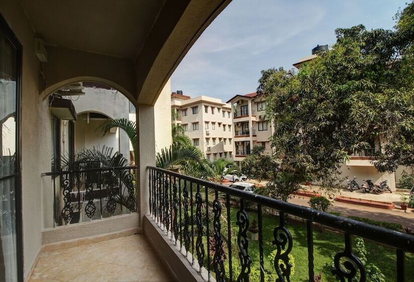 호텔 Royale Assagao Resort   Near Vagator Beach