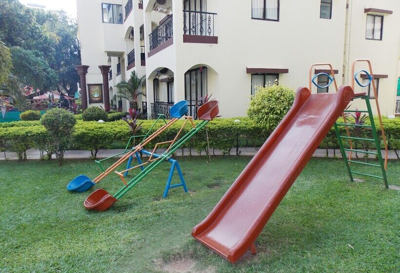 호텔 Royale Assagao Resort   Near Vagator Beach