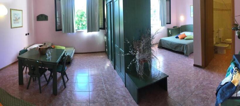 בית מלון כפרי Salus