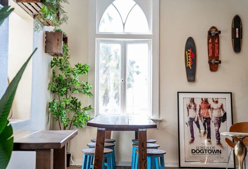 Samesun Venice Beach Hotel & Hostel