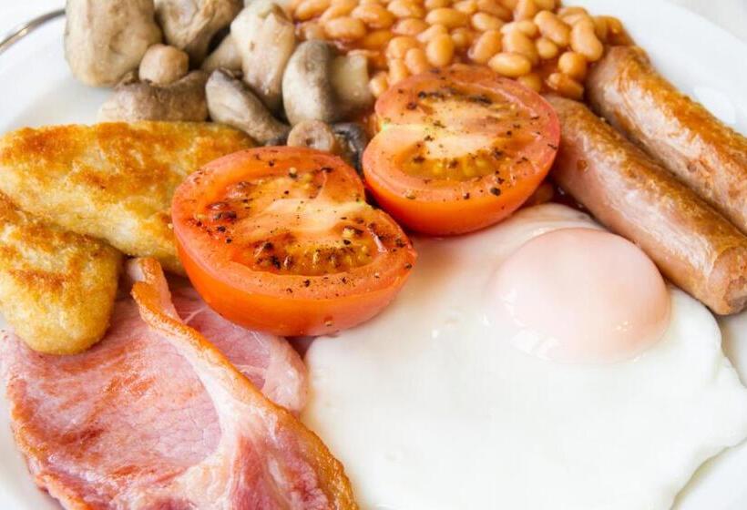 هتل Silverlands Guest House