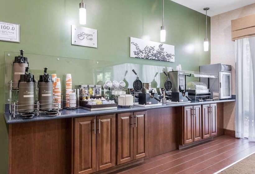 Отель Sleep Inn & Suites Smithfield Near I 95