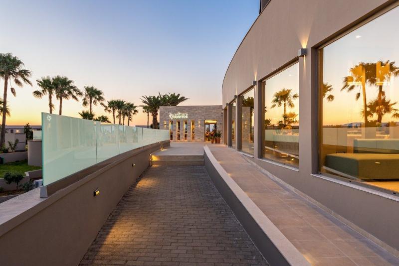 فندق Solimar Aquamarine Resort