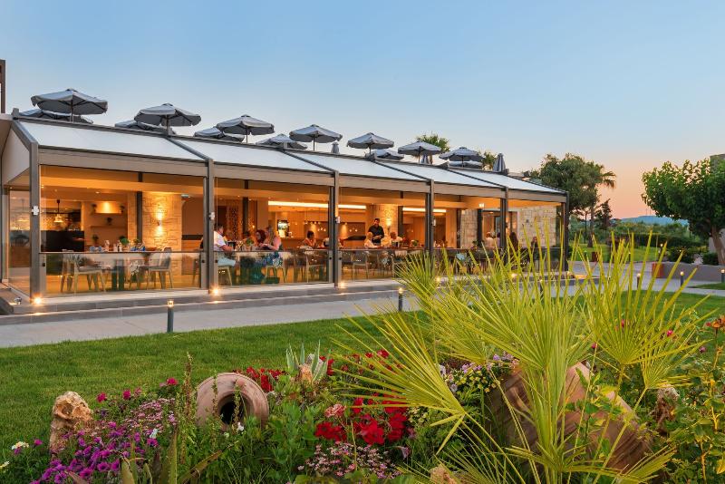 فندق Solimar Aquamarine Resort