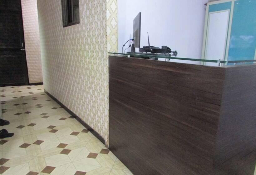 בית מלון כפרי Om Residency