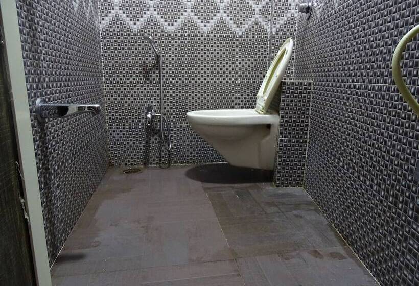 בית מלון כפרי Om Residency