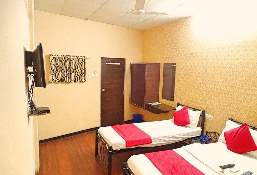 בית מלון כפרי Om Residency