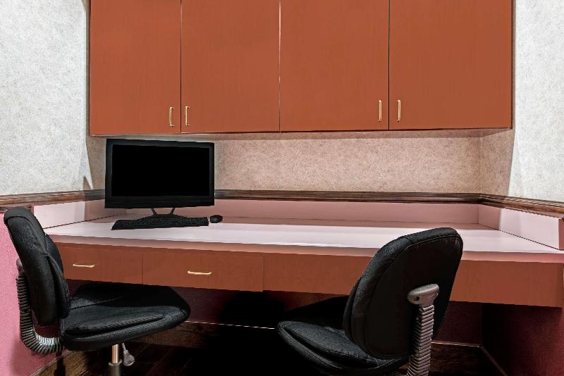 酒店 Super 8 By Wyndham Shepherdsville Louisville South I65