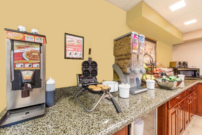 酒店 Super 8 By Wyndham Shepherdsville Louisville South I65