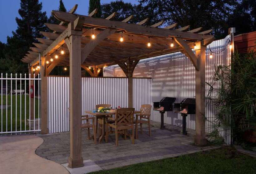 酒店 Super 8 By Wyndham Ukiah