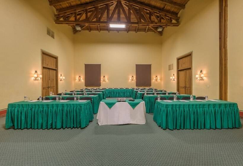 בית מלון כפרי Tapalpa Country Club