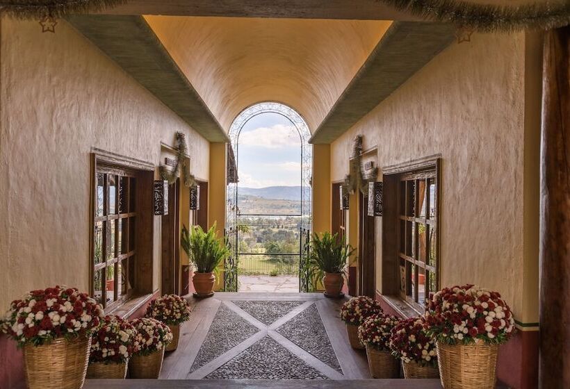 בית מלון כפרי Tapalpa Country Club