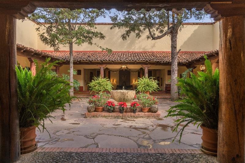 בית מלון כפרי Tapalpa Country Club