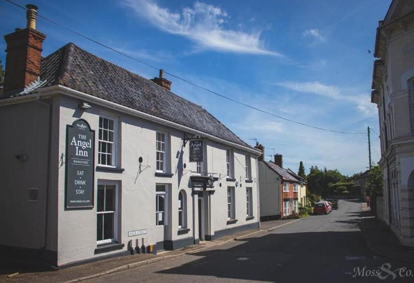 בית מלון כפרי The Angel Inn