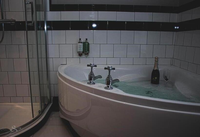 בית מלון כפרי The Angel Inn