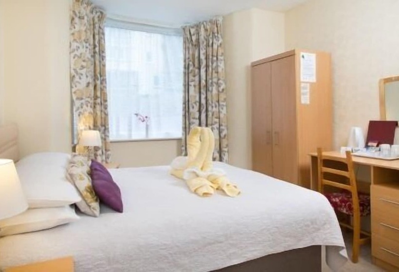 هتل The Firs Bed And Breakfast