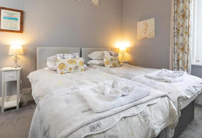 ホテル The Firs Bed And Breakfast