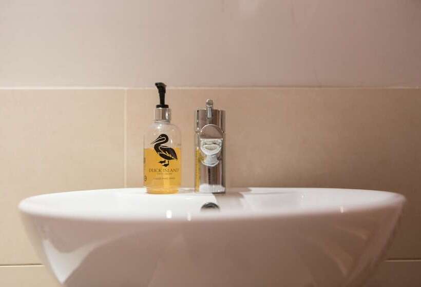 ホテル The King S Head