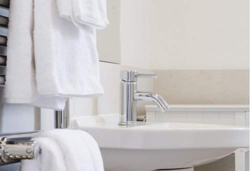 ホテル The King S Head