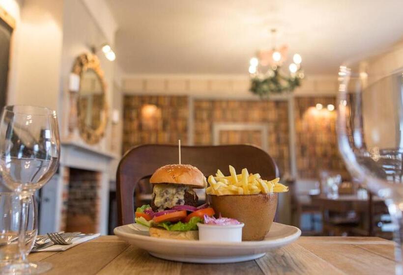 ホテル The King S Head