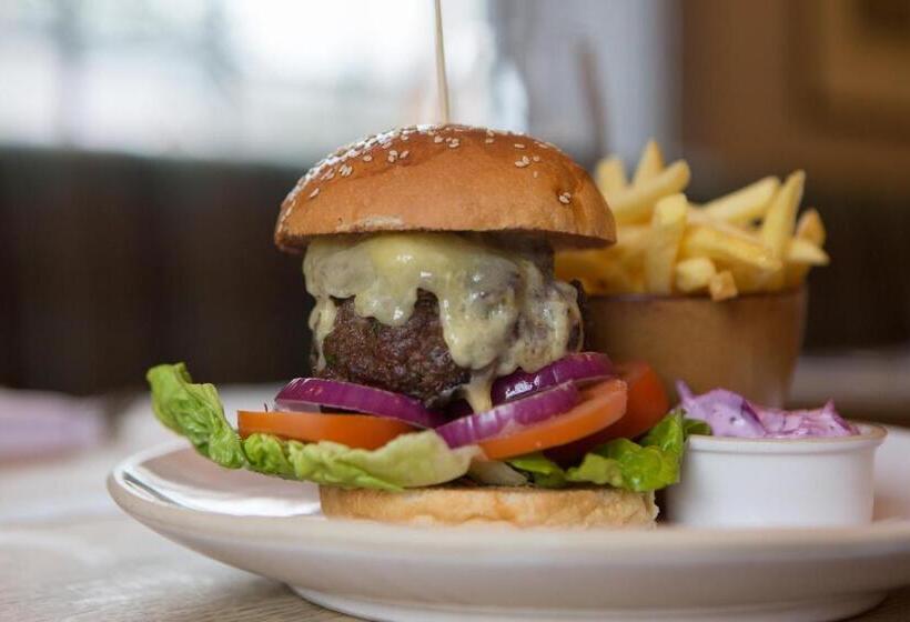 ホテル The King S Head